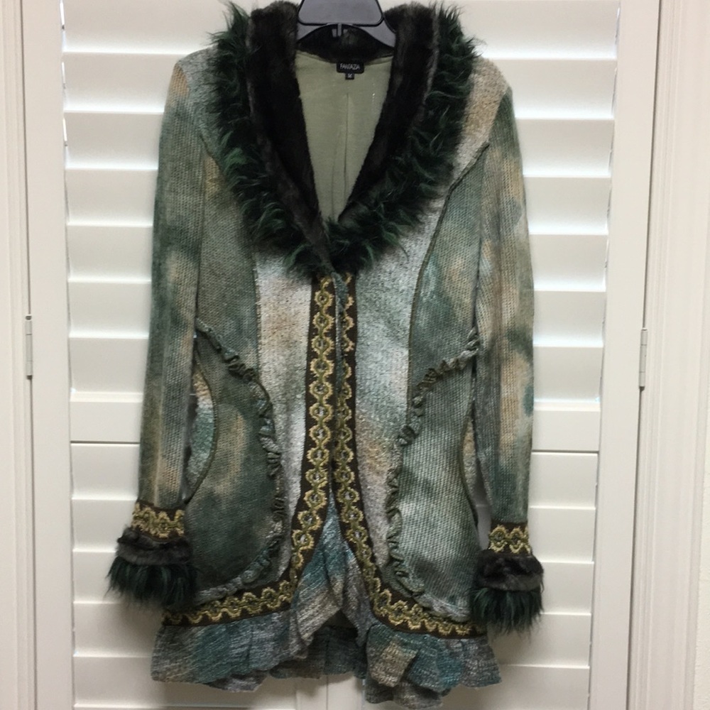 Lined Sweater Jacket with Fur Collar n SLeeves